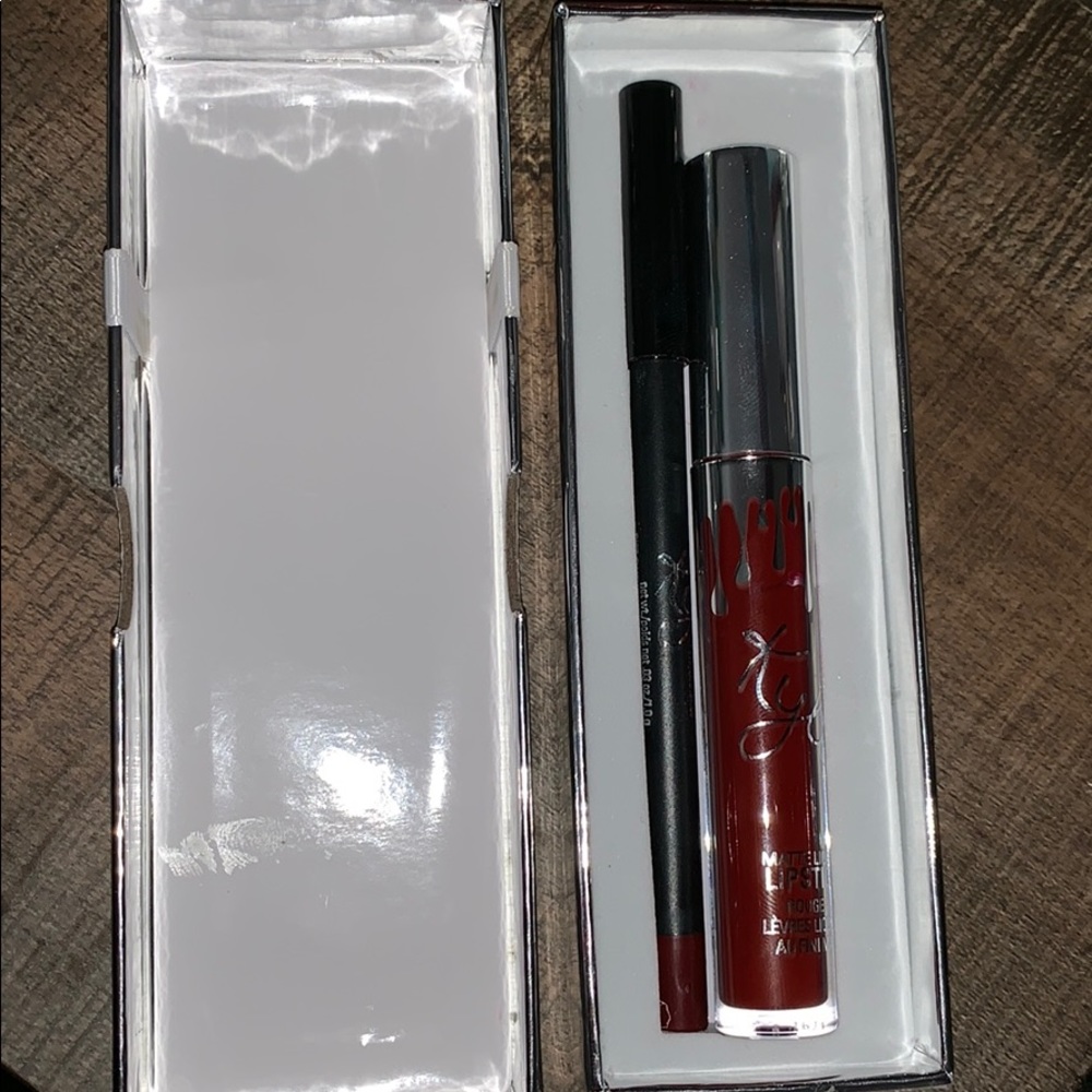 Holiday Edition Matte Liquid Lipstick & Lip Liner